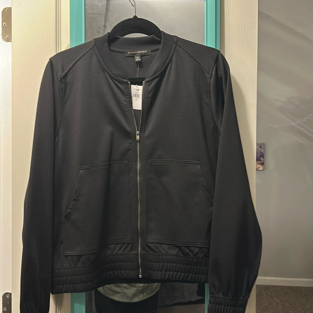 Women’s Bomber Style Jacket Size Medium